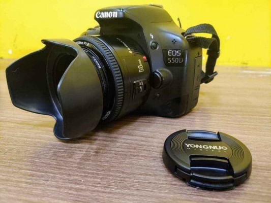 Canon 550D w/ Yongnou 50mm 1.8 prime lens