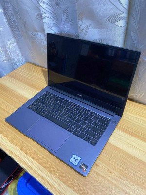 HUAWEI MATEBOOK D14