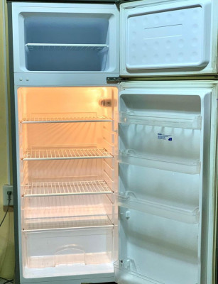 HAIER TWO DOOR REFRIGERATOR