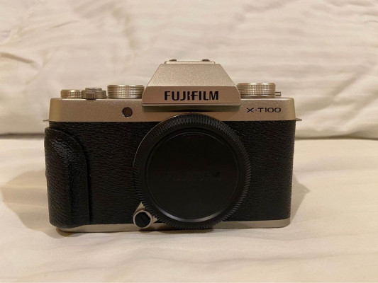 FUJIFILM X-T100