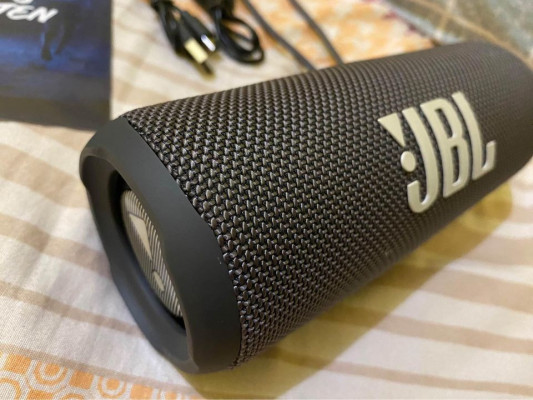 Original JBL Flip 6 Bluetooth Speaker