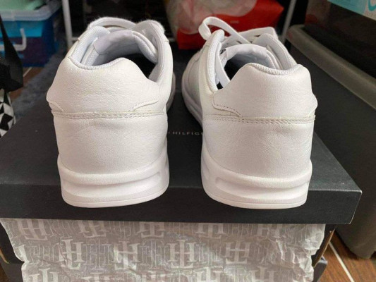 tommy hilfiger shoes