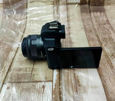 Canon Eos M50 Mirrorless Camera