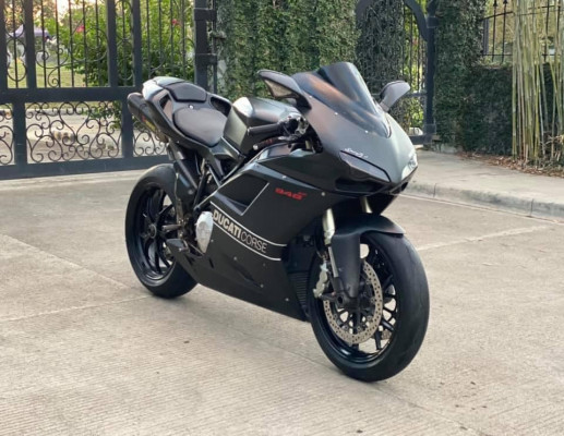 Ducati 848 evo