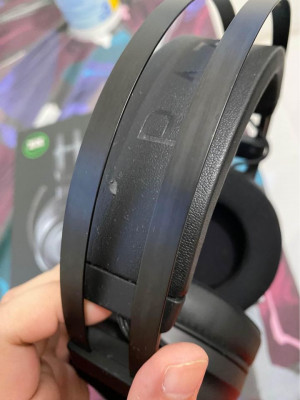 Razer Nari Essential