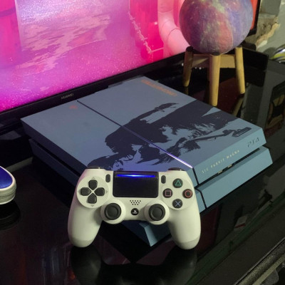 PS4 Fat Far Cry Edition