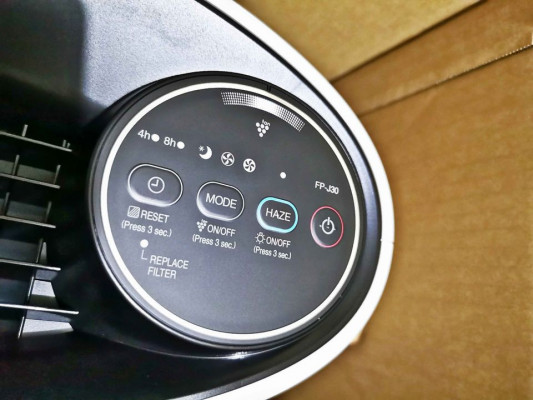 SHARP Air Purifier / HEPAFILTER PRICE STILL NEGOTIABLE