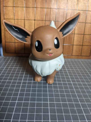 Pokemon Eevee Tomy Vinyl Figure