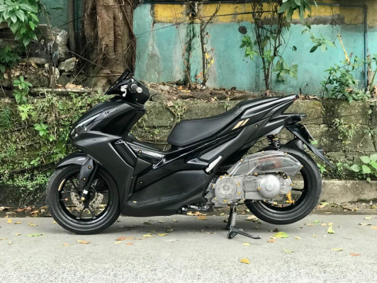 2022 Yamaha aerox v2 (abs) y-connect 2022