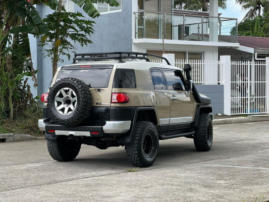 FJ Cruiser 2014 automatic 4x4