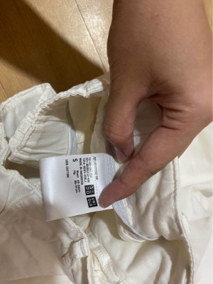 Uniqlo White shorts