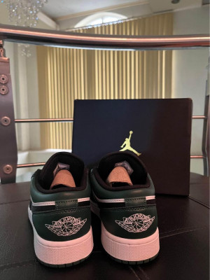 Jordan 1 Low Green Toe