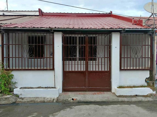 HOUSE & LOT FOR SALE