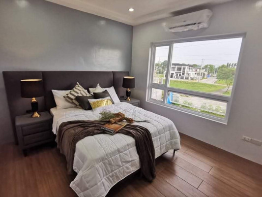 BRAND NEW 2 STOREY HOUSE & LOT FOR SALE