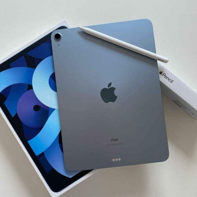 BRAND NEW IPAD AIR 4TH GEN WIFI 256GB