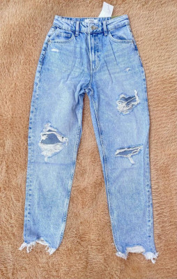 BERSHKA TATTERED MOM JEANS 24-36 WASHED DENIM