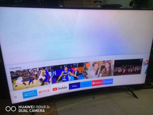 SAMSUNG SMART TV 65 INCHES