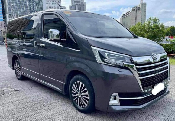 2020 Toyota super grandia elite