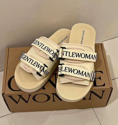 ONHAND!!! GENTLEWOMAN STRAPPY DETAIL SANDALS SIZE 37 ( 24cm )