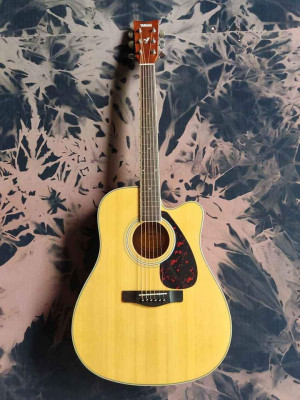 FOR SALE: YAMAHA F370C