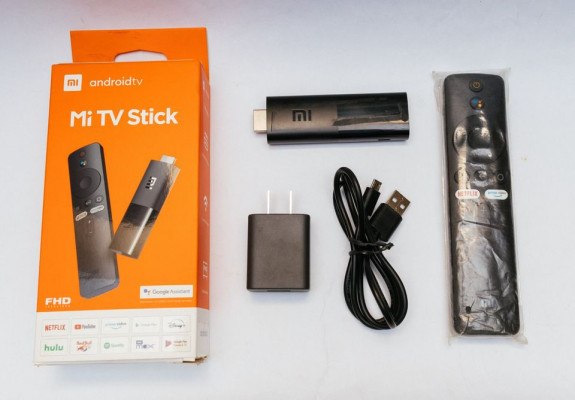 Xiaomi Mi TV Stick - with Chromecast and Google certification