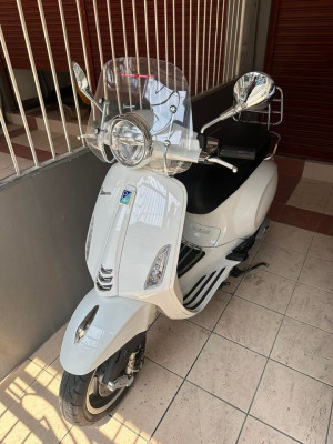 Vespa primavera 150