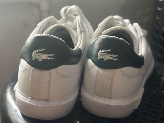 Lacoste Sneakers