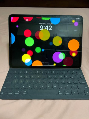 Smart Keyboard Folio for iPad Pro 11-inch (4th generation)