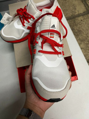 ADIDAS ULTRABOOST DNA X LEGO