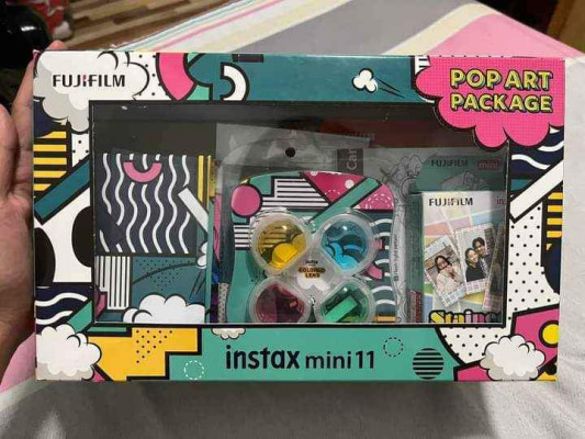 Instax Mini 11 Pop Art Package.