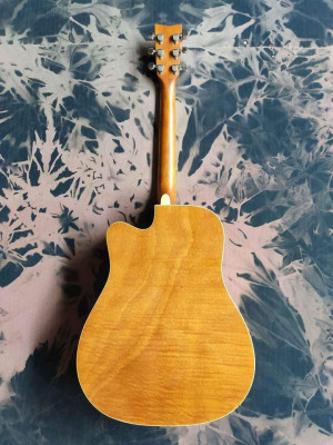 FOR SALE: YAMAHA F370C