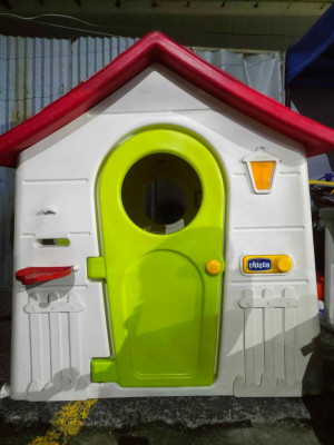 Chicco Play House Preloved (Negotiable Sa Price)