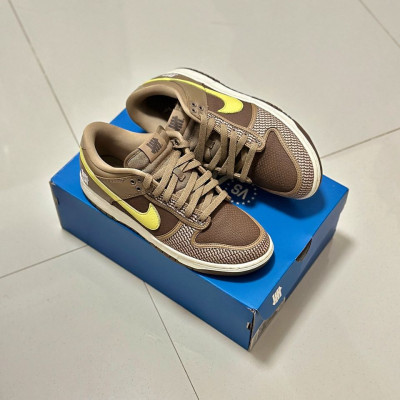 DUNK LOW SP UNDEFEATED CANTEEN