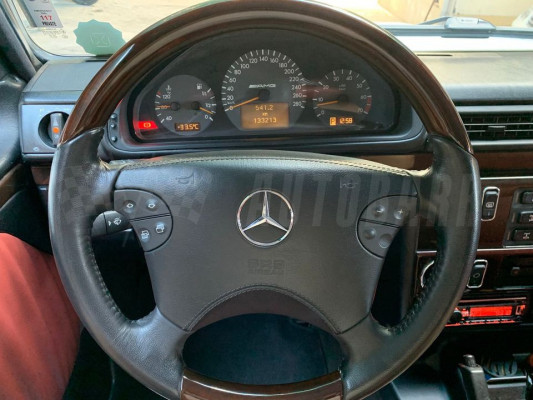 2000 Mercedes-Benz g55 amg