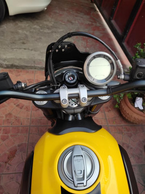 Ducati Scrambler yellow 2020