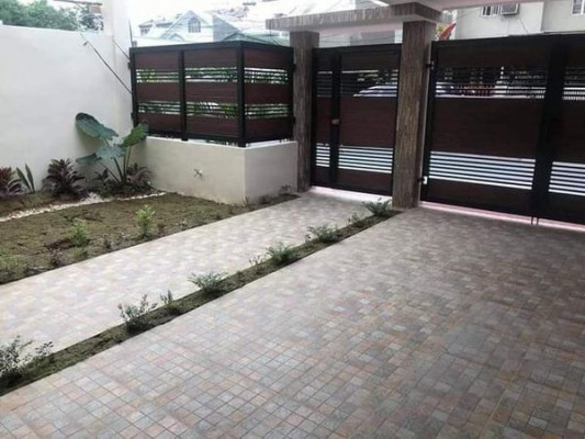 House and Lot - Parañaque City