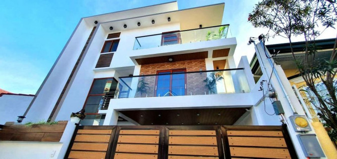 HOUSE AND LOT FOR SALE