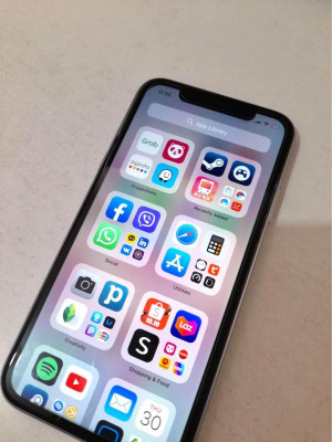 iPhone 11 64GB