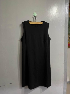 Uniqlo Black Ponte Sleeveless Dress
