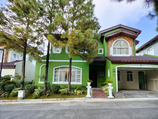 Fully Furnished Romantic Italian House in Portofino Subd.