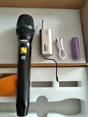 WIRELESS MICROPHONE