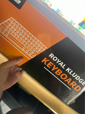 ROYAL KLUDGE MECHANICAL KEYBOARD (RK71)