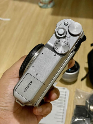 Fujifilm X-A20
