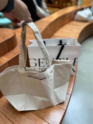 Gentlewoman canvass tote bag.