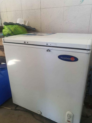 Chest freezer