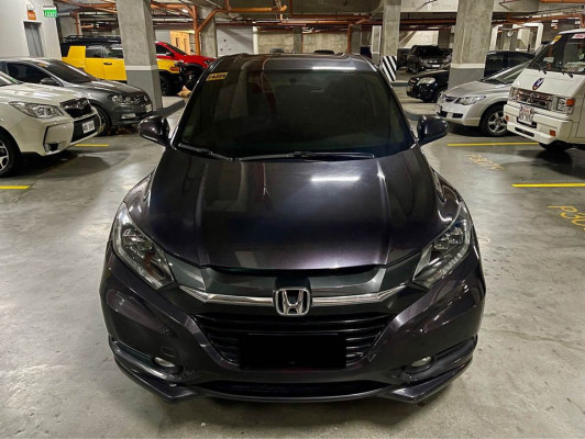 2016 Honda hr-v top of the line super fresh