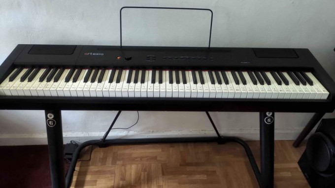 Artesia Digital Piano 88 Weighted Keys.