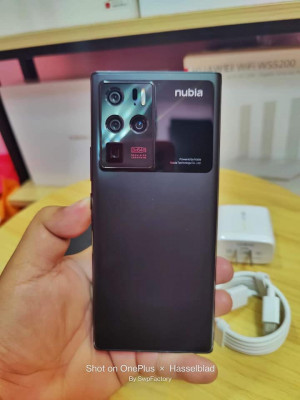 Nubia Z30 Pro 5G/8GB/256GB/144HZ/SD 888