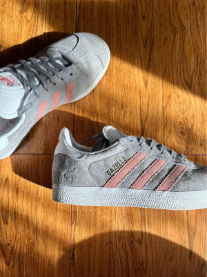 adidas - Originals Gazelle - Grey Three/Raw Pink