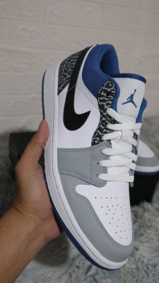 JORDAN 1 LOW TRUE BLUE